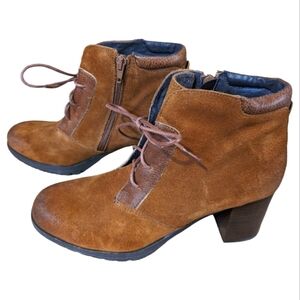 Eric Michael Brown Suede Lace Up/Side Zipper lined Heeled Boots Size US 10-11